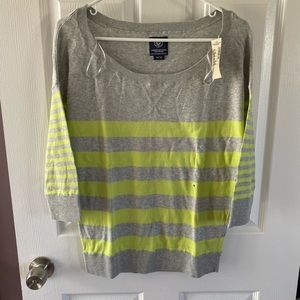 American Eagle sweater size M NWT